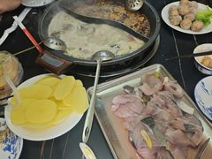 -秦巴石锅鱼