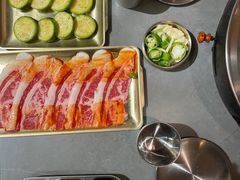 -围炉肉舍丹东海鲜烤肉·烤活鳗(步行街店)