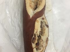红豆核桃碱水面包-多乐之日(颐堤港店)