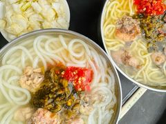 -齐记土鸡米线