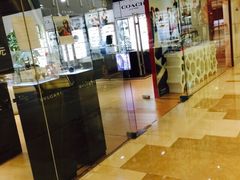 iphone_upload_pic-目艮眼镜SHOWROOM(品牌集合店)
