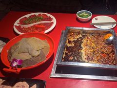 -二荆条·蜀鲜汇城市森林火锅