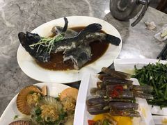 -四川小胡子海鲜(丁村万人海鲜广场店)