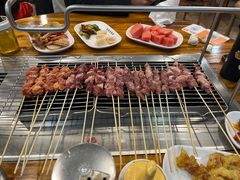 -哈尔滨小酒馆·鲜肉现穿自助烧烤(康新花园店)