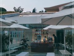 -UNI UNI(环亚凯瑟琳店)