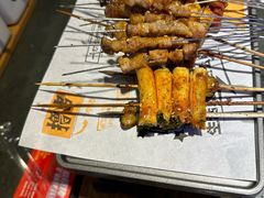 -三兄弟灰太狼烧烤.龙虾烤鱼(上海交大店)