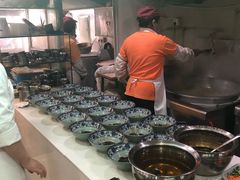 -老新隆牛肉锅贴(新街口店)