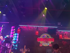 -喜鹊音乐酒馆(西街店)