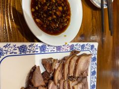 -老天桥酱肉烧饼夹肘子(天桥店)