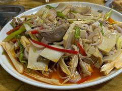 -布尔津河堤夜市