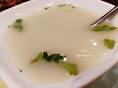 -六和聚传统烤鸭.天津菜(和平店)
