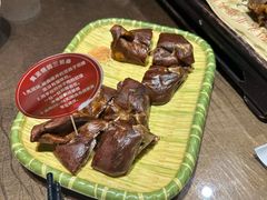 -东口码头·烧鸽子·鱼头泡饼·地方菜(金鹰悦城店)