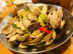 辣炒蛤蜊-富乐满韩国正宗炸鸡韩国料理(虹泉路店)