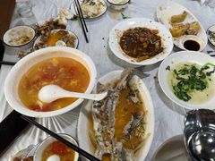 -小六农家乐(崇明西沙湿地店)