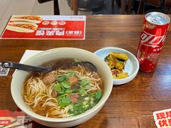 -李先生牛肉面大王(济南火车站候车室店)