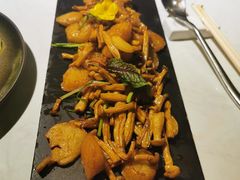 -荟廷·晶萃(陆家嘴尚悦湾店)