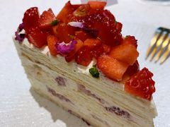 草莓乌龙千层蛋糕-Toris(LuOne凯德晶萃广场店)