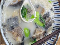 -鲜越鲜鱼粉(财富购物中心店)