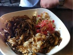 牛肉盖饭-MI WU FACTORY米屋美食工厂餐厅(绿地店)
