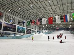 -乔波室内滑雪场