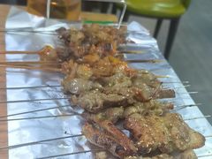 -喝丢一只鞋海鲜烧烤·海肠捞饭(文体街店)