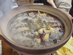 -威邵鸡煲(西华路总店)