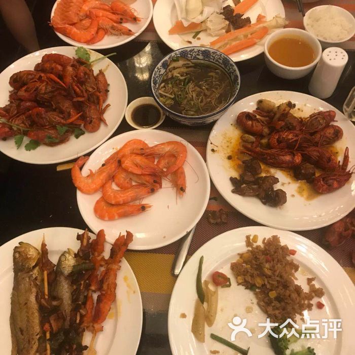 华美达广场酒店自助餐