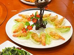 杏片西生凤尾虾-卡尔顿东方银龙酒店•广西菜•早茶