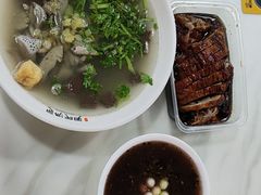 招牌鸭血粉丝汤-百年尹氏汤包(湖南路狮子桥店)