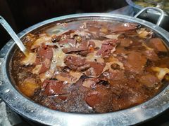 -头上红煨盐鸡·非遗院子餐厅