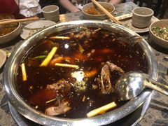 -肖肖酸萝卜鱼火锅(总店)