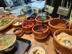 -云阿蛮云南生烫牛肉米线(奉贤路店)