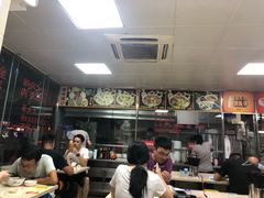 -华威达牛庄(黄埔大道西店)