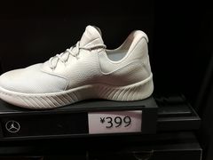 -NIKE北京马连道换季优惠店