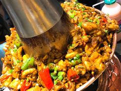 -巴四老城区炭火蛙锅(张江店)