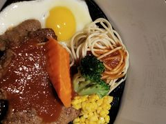 -汤姆家的牛排意面披萨(新城市广场店)
