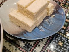 娜帕里勇-新疆伊宁远征餐厅