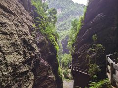 -龙水峡地缝景区