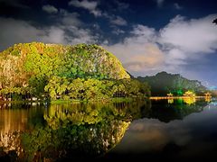 -星湖旅游景区七星岩