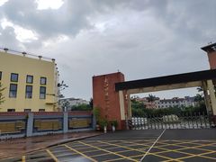 -刚砂锅鸡丝米线