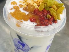 -沪上阿姨·精选茶饮(龙湖滨江天街店)
