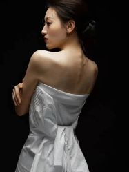 点击看大图 -定格摄影·轻奢定制写真馆