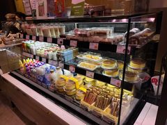 面包甜点陈列柜-巴黎贝甜(大宁国际商业广场店)