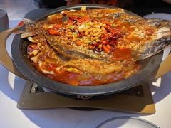 -鸣记脆皮烤鱼·海鲜烤鱼(三八广场店)