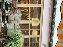 -猫的天空之城概念书店(束河店)