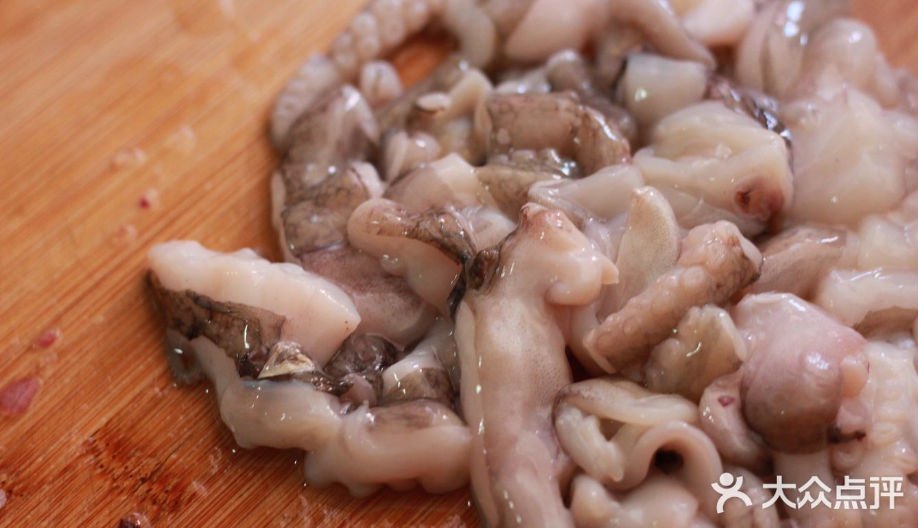 高级！在家里也能做的墨鱼汁意大利面