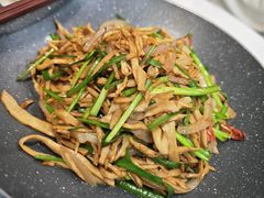干锅黄山笋丝-迟慢厨房·土菜(后宰门店)