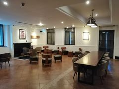 大堂-星巴克臻选(广州沙面店)