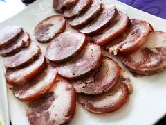 猪肘子-东北饺子王(港澳广场购物中心店)