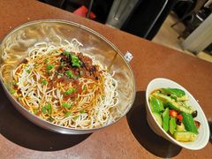 -一棠龙虾•王牌虾球(光谷天地店)